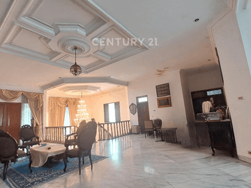 Rumah Mewah Dan Besar Dalam Komplek Di Cipinang S8371