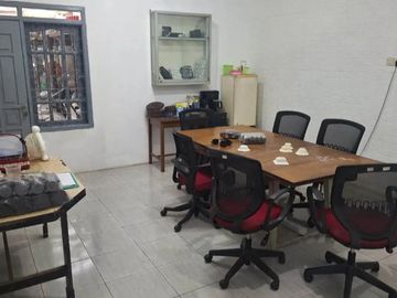 Strategis! Rumah Gudang Gadang Poros Jl. Bumiaji