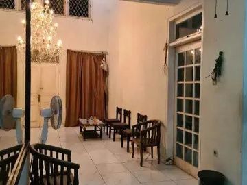 DIJUAL RUMAH SEMI FURNISH 2LANTAI DI PERUM ERAMAS 2000 JAKARTA TIMUR