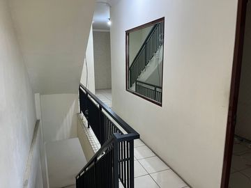 Ruko 4 Lantai di Pusat Kota Surabaya