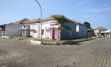 A293 Sewa Rumah Baru South Gate Sedati Sidoarjo, Siap huni