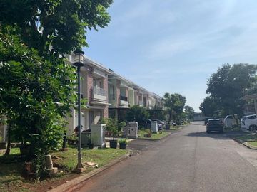 Rumah 2 lantai Faraday utara fully furnished gading serpong