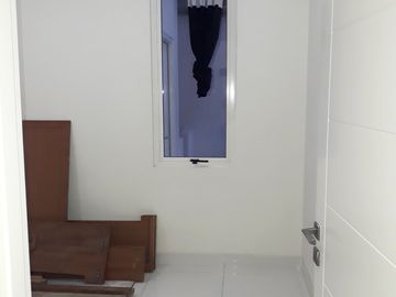 Disewakan Rumah Volta Gading Serpong Scientia semi furnish Murah