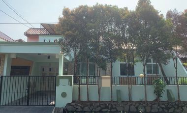 Rumah Siap Huni 3 Kamar Tidur di Villa Melati Mas Serpong Utara