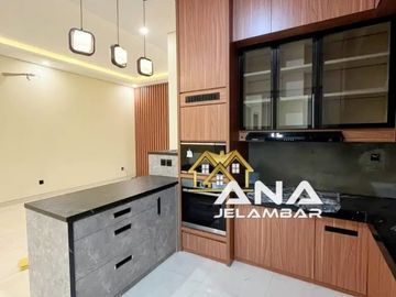 ANA RUMAH BARU UK 7X20M DI KOMPLEK DUTA MAS JELAMBAR