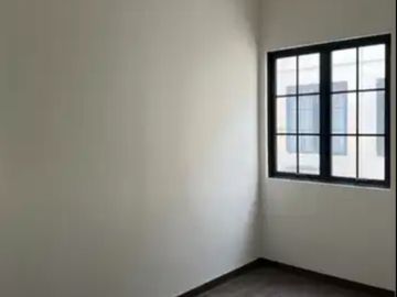 Disewakan Rumah 3 Lantai Margonite Lavon Suvarna Cikupa Tangerang
