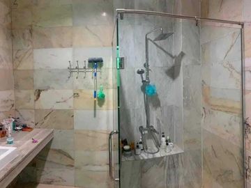 Rumah Mewah di Bukit Indah Sukajadi dekat Ksquare Mall