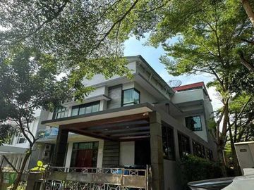 Rumah Mewah di Bukit Indah Sukajadi dekat Ksquare Mall
