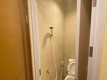 Disewakan Apartemen Taman Anggrek Residences