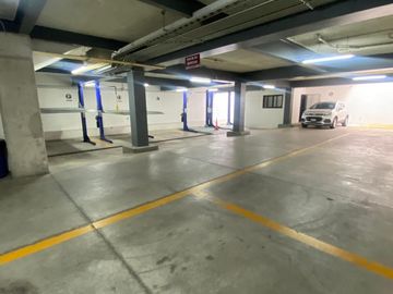 Edificio en venta en lomas del Country