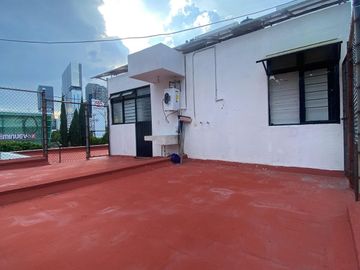 Edificio en venta en lomas del Country