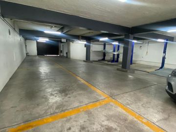 Edificio en venta en lomas del Country