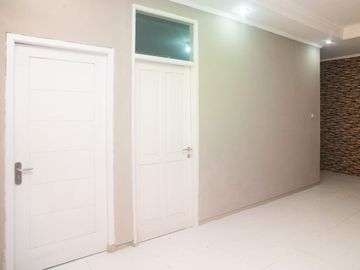 Rumah SHM 2Lt 10 Mnt ke Mal Grand Cakung Harga Nego Siap KPR J-16970