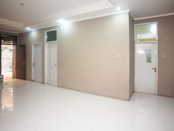 Rumah SHM 2Lt 10 Mnt ke Mal Grand Cakung Harga Nego Siap KPR J-16970