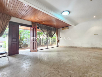 Dijual Rumah di Pinggir Dekat Jl Let Suprapto di Cempaka Putih II