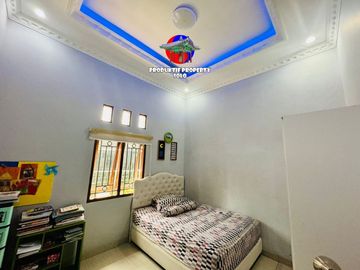 Kontrakan Rumah Cantik 2Lt Full Furnished Dekat GOR Manahan Dan TOL