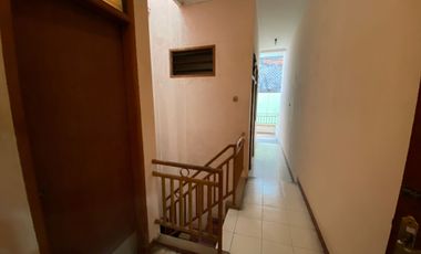 YA003 JUAL RUMAH AREA MULYOREJO, DHARMAHUSADA PERMAI, LUAS 240, NEGO