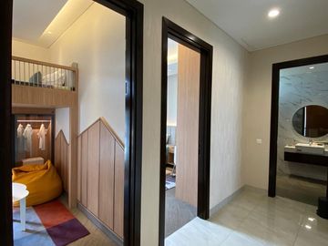 RUMAH BANDUNG MEWAH ELEGAN CLUBHOUSE ASRI TEPI DANAU EXIT TOL BUAHBATU