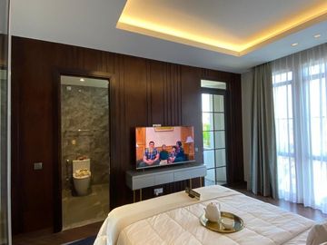 RUMAH BANDUNG MEWAH ELEGAN CLUBHOUSE ASRI TEPI DANAU EXIT TOL BUAHBATU