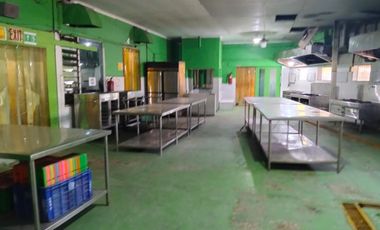 A290 RUMAH USAHA Brigjend Katamso Area Waru pabrik paku , nol j raya.