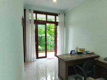 Rumah Hook Cantik di Bukit Indah Sukajadi dekat Taman Golf Residence