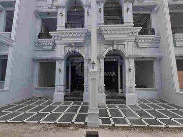 Hunian 2lantai Mewah keindahan mata lokasi raden saleh depok