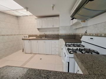 VENTA DEPARTAMENTO DUPLEX SECTOR GASPAR DE VILLAROEL
