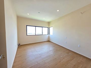 Casa en Venta Punta Tiburon | Frente área verde