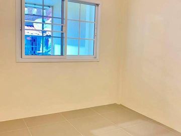 FOR SELL Townhouse/Townhome  Baan Samphan Villa Lamlukka Klong 3 BTS-Ekkamai CX-133012