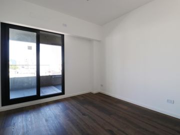 VENTA DEPARTAMENTO DE 3 AMBIENTES - FLORES - BALCON - VISTA ABIERTA - FULL AMENITIES - A ESTRENAR!