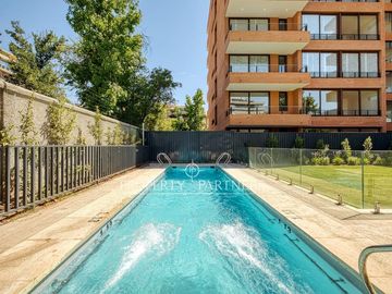 Una oportunidad única de vivir el lujo en el corazón de Vitacura: -  Edificio Praga