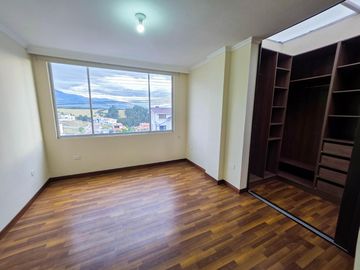 Casa en Venta – Sangolquí, Barrio Cooperativa de Vivienda Ejército Nacional