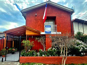 VENTA EN MAIPÚ 6H 2B 1E RECINTO CERRADO