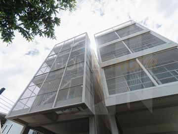 New Modern Home Office Sukhumvit 101/1