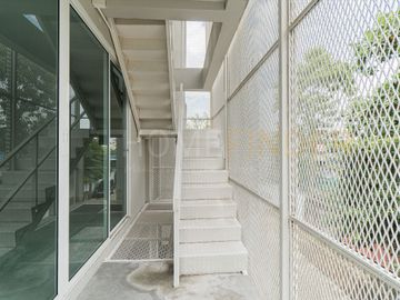 New Modern Home Office Sukhumvit 101/1