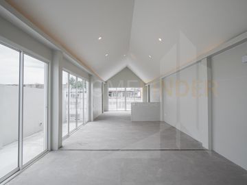 New Modern Home Office Sukhumvit 101/1