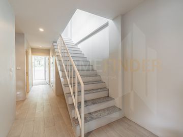 New Modern Home Office Sukhumvit 101/1