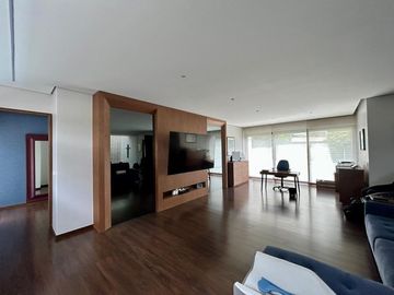 Casa en Venta en Club de Golf San Carlos,  semi nueva, Metepec, rápida salida a CDMX, Toluca