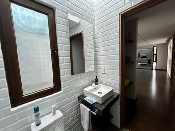 Casa en Venta en Club de Golf San Carlos,  semi nueva, Metepec, rápida salida a CDMX, Toluca