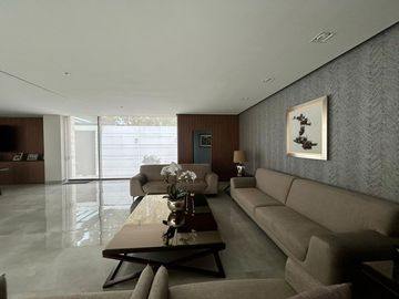 Casa en Venta en Club de Golf San Carlos,  semi nueva, Metepec, rápida salida a CDMX, Toluca