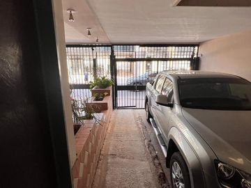 EDIFICIO + CASA EN VENTA