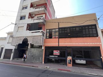 EDIFICIO + CASA EN VENTA