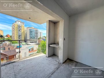 Departamento 3 ambientes en Venta Bernal Centro.