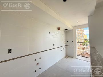 Departamento 3 ambientes en Venta Bernal Centro.