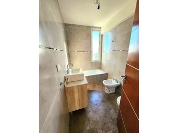 Departamento de 3 ambientes en VENTA, Olazabal al 1000 Ituzaingó