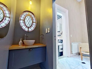 Casa 4 AMB +Escrit Piscina Cochera VENTA FLORES N