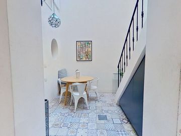 Casa 4 AMB +Escrit Piscina Cochera VENTA FLORES N