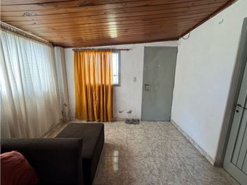 Vendo Casa con Amplio Terreno en Concepción del Uruguay, Entre Ríos