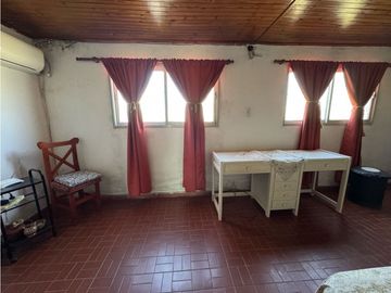 Vendo Casa con Amplio Terreno en Concepción del Uruguay, Entre Ríos