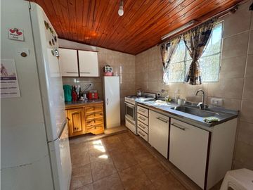 Vendo Casa con Amplio Terreno en Concepción del Uruguay, Entre Ríos